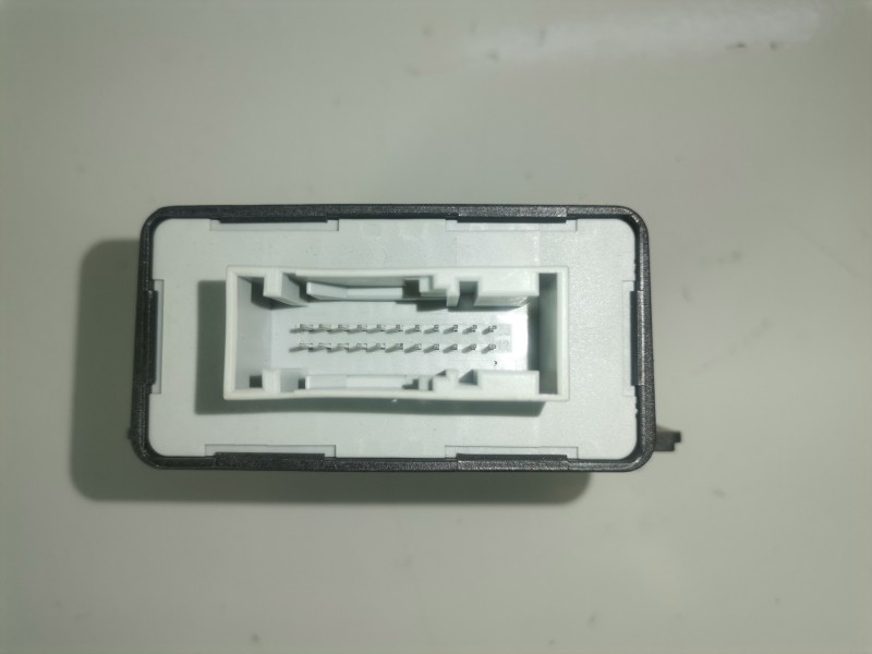 Recambio de centralita luces para audi a8 (4e) bvn referencia OEM IAM 5LA00837901  