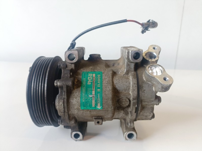Recambio de compresor aire acondicionado para suzuki liana (rh/er) 8hy referencia OEM IAM 1451  