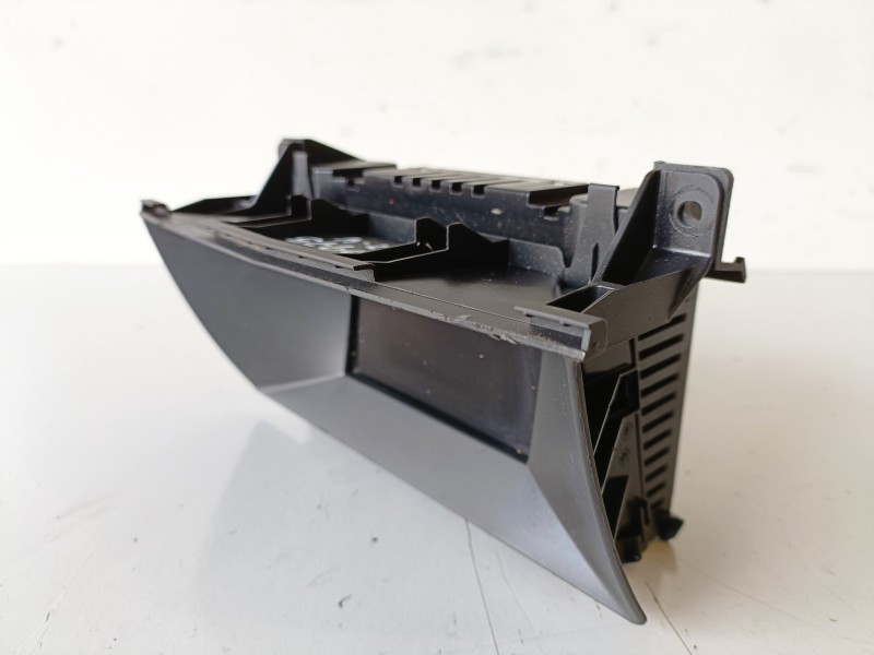 Recambio de pantalla multifuncion para opel astra h berlina z14xep referencia OEM IAM 13208089  
