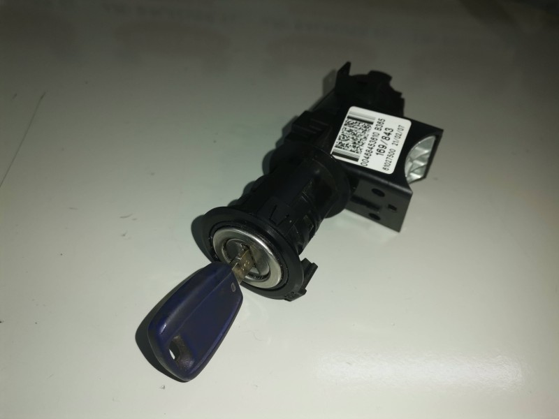 Recambio de conmutador de arranque para fiat ii panda (169) 188a4000 referencia OEM IAM 61027500/00468453610  