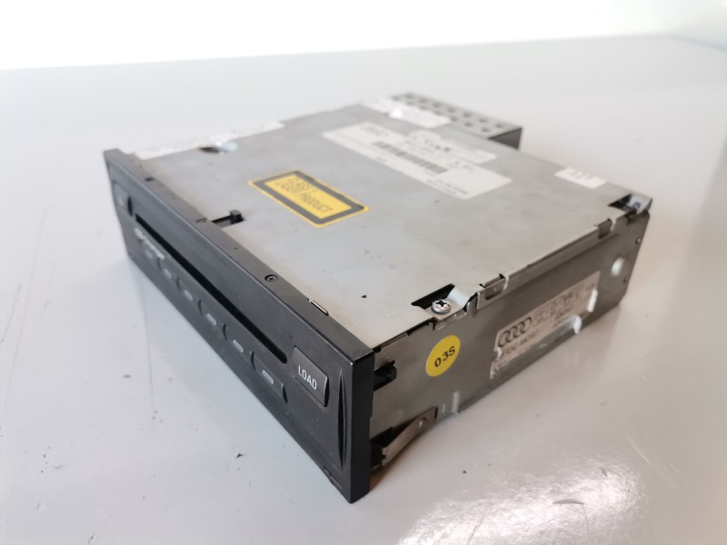 Recambio de sistema audio / radio cd para audi a8 (4e) bvn referencia OEM IAM 4E0035111A  