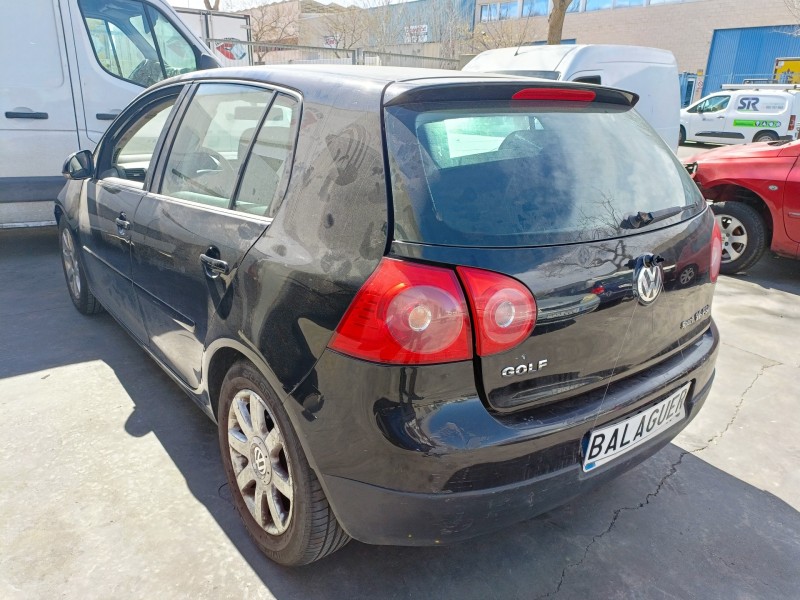volkswagen golf v (1k1)(10.2003) del año 2004