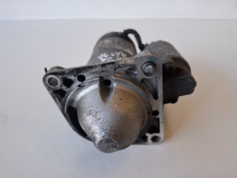 Recambio de motor arranque para opel vectra c berlina z19dth referencia OEM IAM M001T30171  