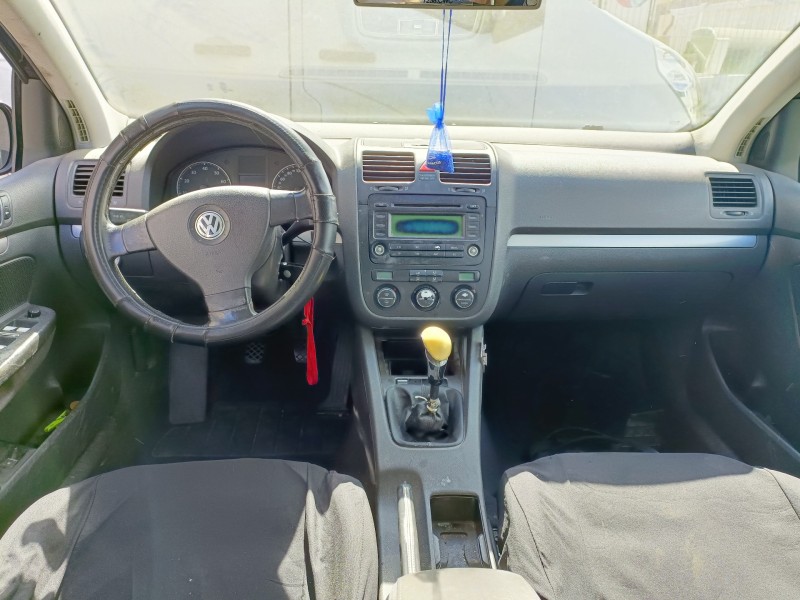 volkswagen golf v (1k1)(10.2003) del año 2004