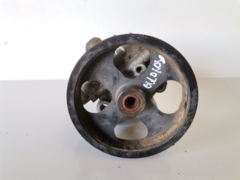 Recambio de bomba direccion para toyota rav4 (a2) 1cdftv referencia OEM IAM   
