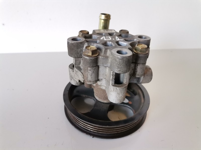 Recambio de bomba direccion para toyota rav4 (a2) 1cdftv referencia OEM IAM   