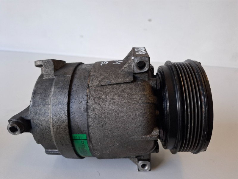 Recambio de compresor aire acondicionado para opel vectra c berlina z19dth referencia OEM IAM 13197197  
