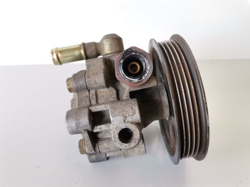 Recambio de bomba direccion para toyota rav4 (a2) 1cdftv referencia OEM IAM   
