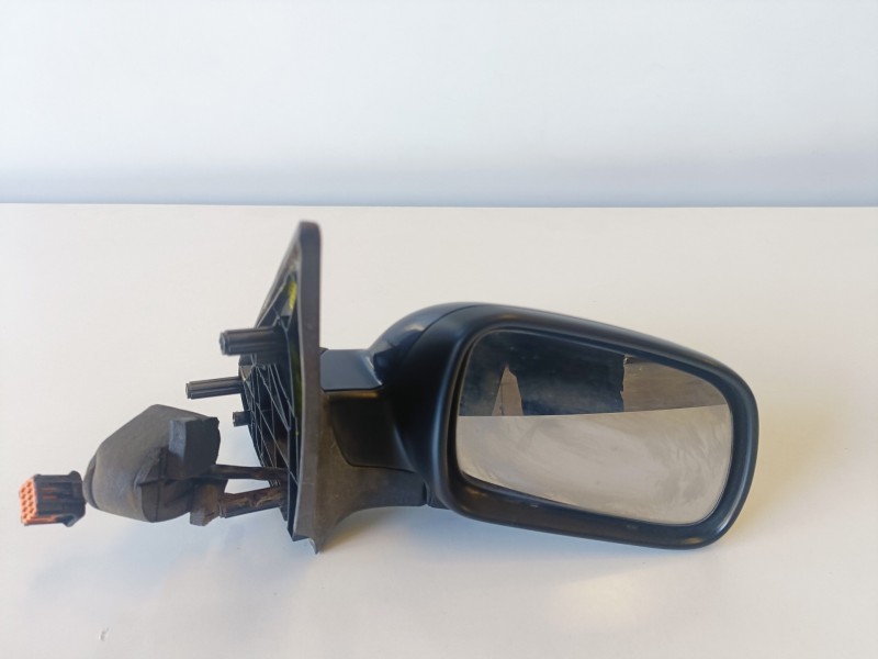 Recambio de retrovisor derecho para citroen xsara berlina rhy referencia OEM IAM   