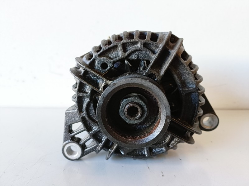 Recambio de alternador para jeep grand cherokee (wj/wg) erh referencia OEM IAM 6004ML0001/56041322  