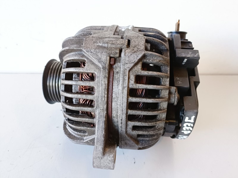 Recambio de alternador para jeep grand cherokee (wj/wg) erh referencia OEM IAM 6004ML0001/56041322  