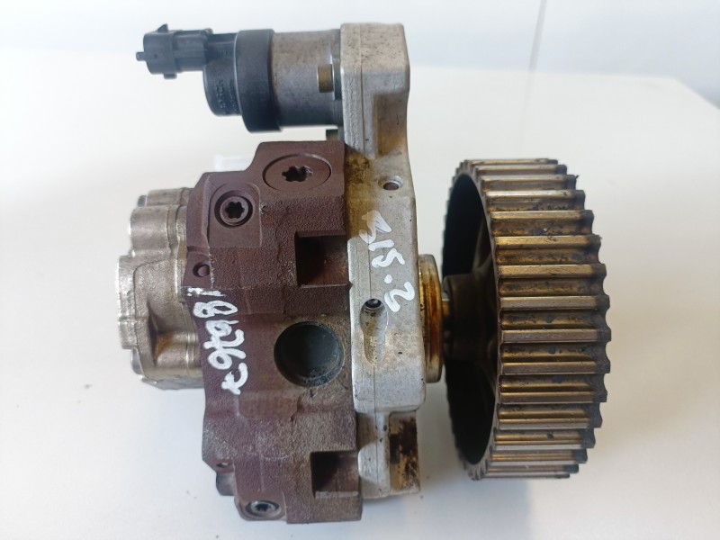 Recambio de bomba inyeccion para renault megane ii berlina 5p f9q800 referencia OEM IAM 0445010031  