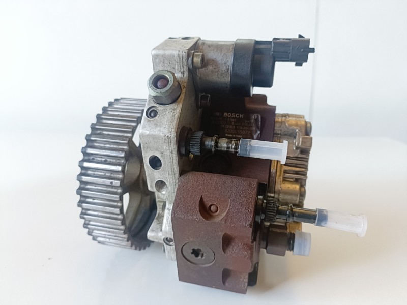 Recambio de bomba inyeccion para renault megane ii berlina 5p f9q800 referencia OEM IAM 0445010031  