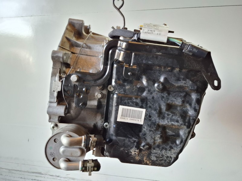 Recambio de caja cambios para peugeot 2008 hn01 referencia OEM IAM 20GE13  