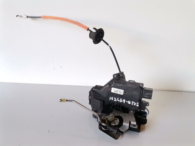 Recambio de cerradura puerta trasera derecha para audi a4 avant (8e) ake referencia OEM IAM 8E0839016C  