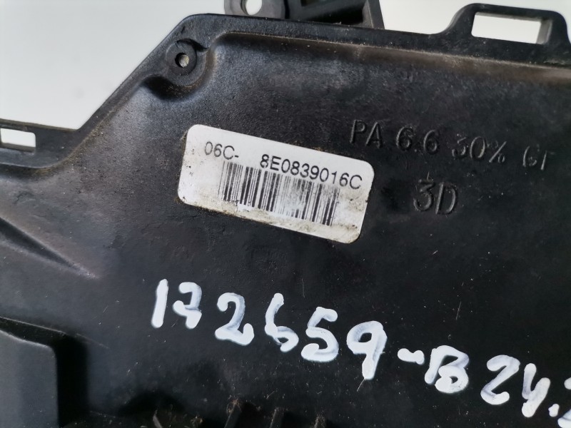 Recambio de cerradura puerta trasera derecha para audi a4 avant (8e) ake referencia OEM IAM 8E0839016C  