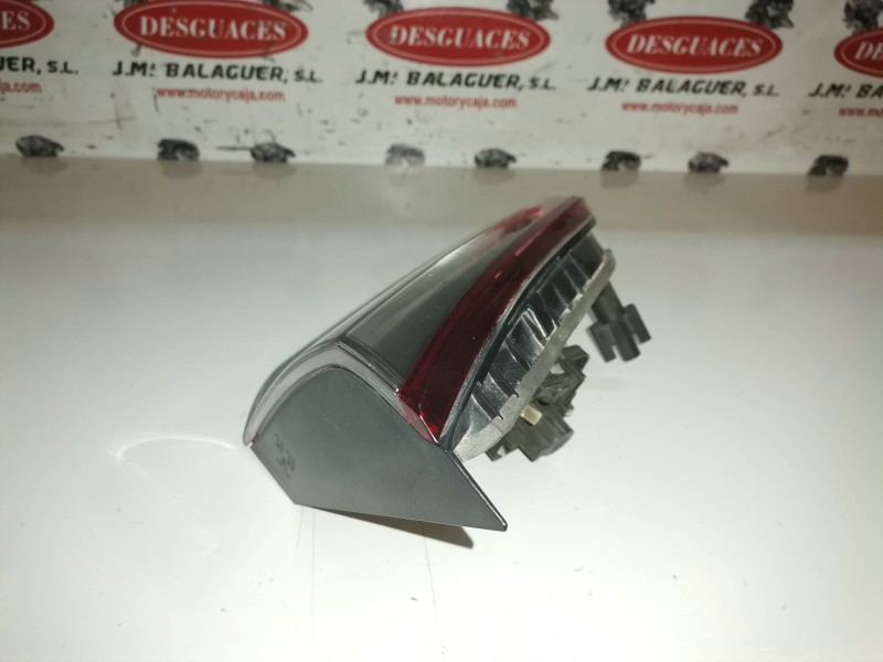 Recambio de piloto trasero derecho para opel crossland x eb2adts (hn05) referencia OEM IAM   