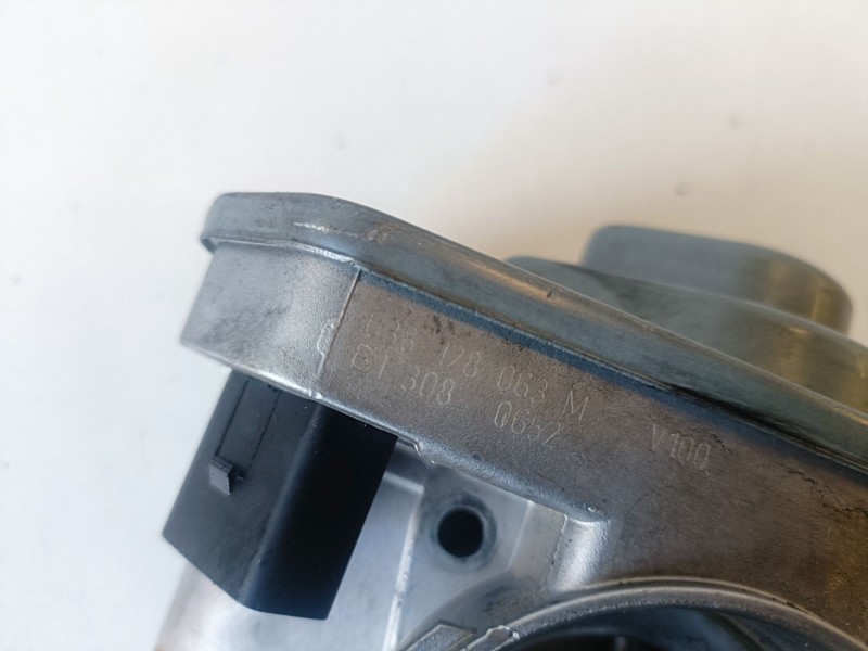 Recambio de caja mariposa para volkswagen passat variant (3c5) bkp referencia OEM IAM 038128063M  