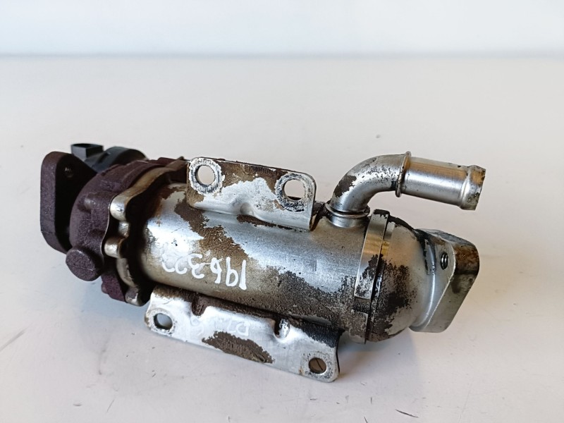 Recambio de enfriador egr para nissan primastar (x83) m9r780 referencia OEM IAM 8200611709  