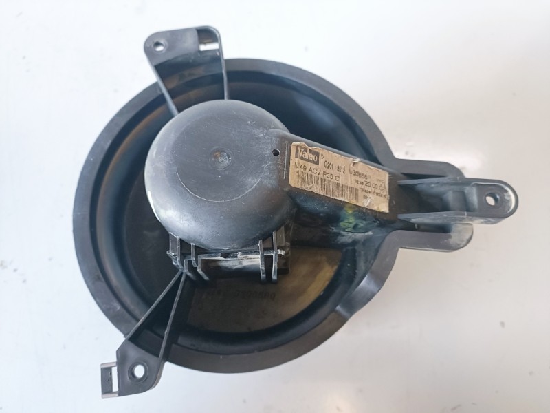 Recambio de ventilador calefaccion para peugeot partner (s2) wjy referencia OEM IAM U30666P  