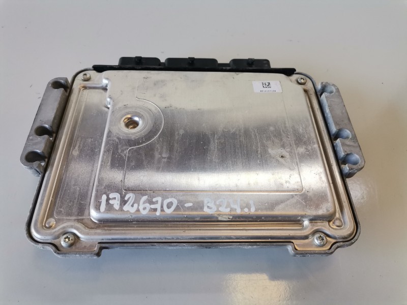 Recambio de centralita motor uce para peugeot 207 9hx referencia OEM IAM 0281012467  