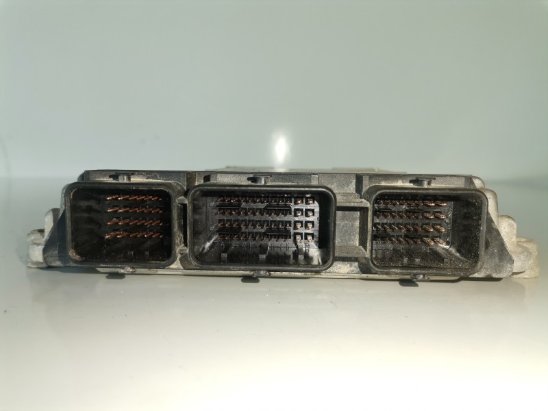 Recambio de centralita motor uce para peugeot 207 9hx referencia OEM IAM 0281012467  