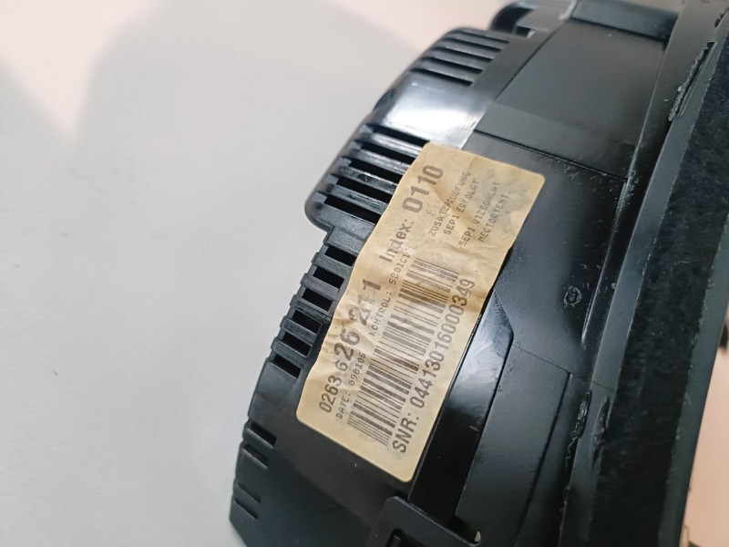 Recambio de cuadro instrumentos para audi a4 avant (8e) asb referencia OEM IAM 0263626211  