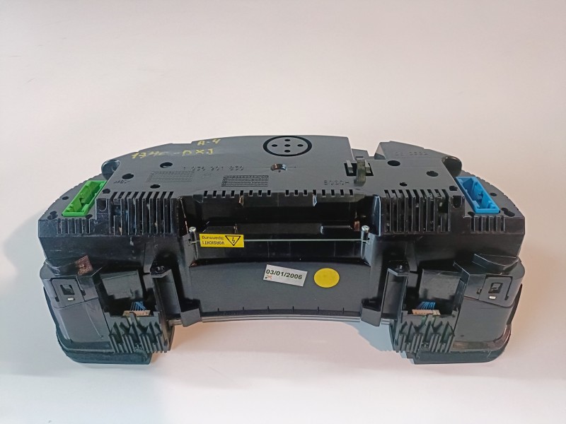 Recambio de cuadro instrumentos para audi a4 avant (8e) asb referencia OEM IAM 0263626211  