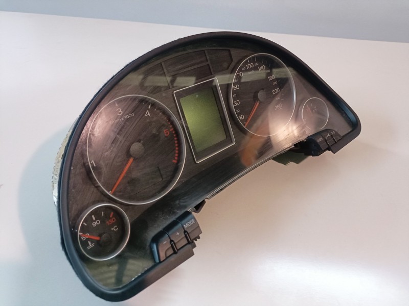 Recambio de cuadro instrumentos para audi a4 avant (8e) asb referencia OEM IAM 0263626211  
