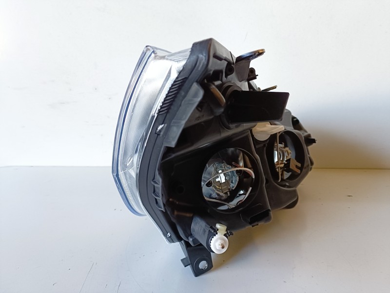 Recambio de faro derecho para renault scenic ii (jm) k9k732 referencia OEM IAM   