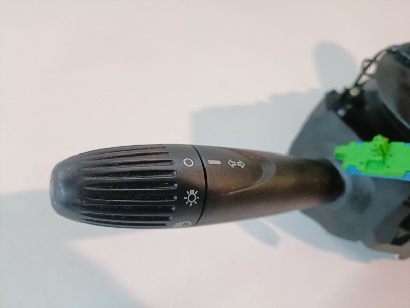Recambio de mando luces para fiat ii punto (188) berlina 843a1000 referencia OEM IAM 735337942  