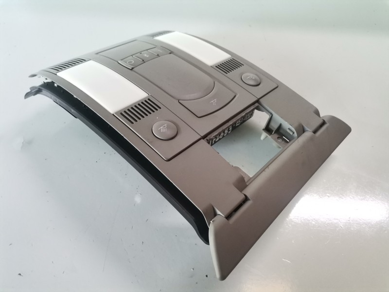 Recambio de luz interior para audi a8 (4e) bvn referencia OEM IAM 4E0947097AK  