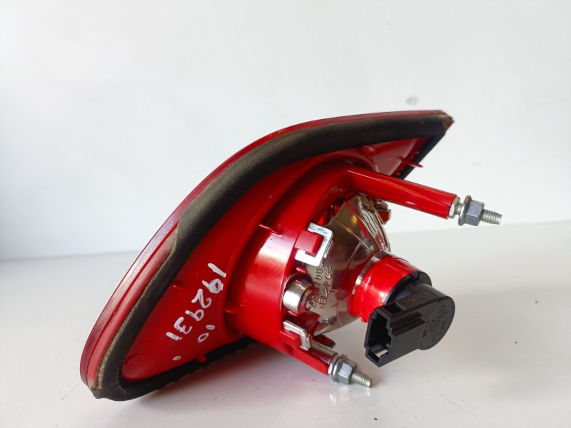 Recambio de piloto trasero izquierdo para volkswagen passat variant (3c5) bkp referencia OEM IAM 3C5945093E  