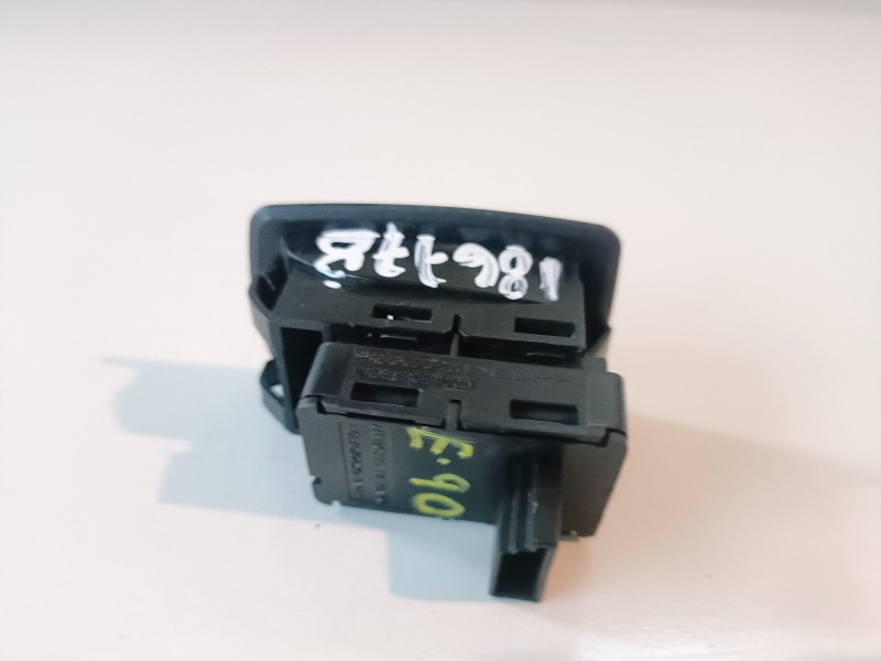 Recambio de mando elevalunas delantero derecho para bmw serie 3 berlina (e90) 204d4 referencia OEM IAM 6945874  