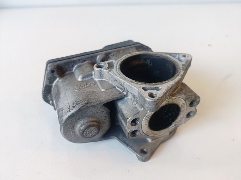 Recambio de valvula egr para volkswagen passat variant (3c5) bkp referencia OEM IAM 03G131501  