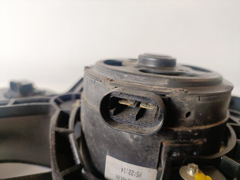 Recambio de electroventilador para opel vivaro f9q760 referencia OEM IAM   