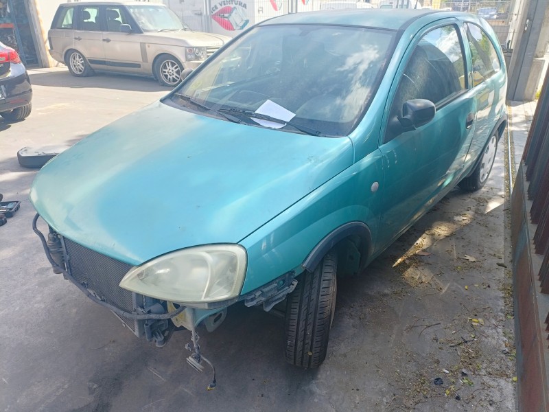 opel corsa c del año 2004