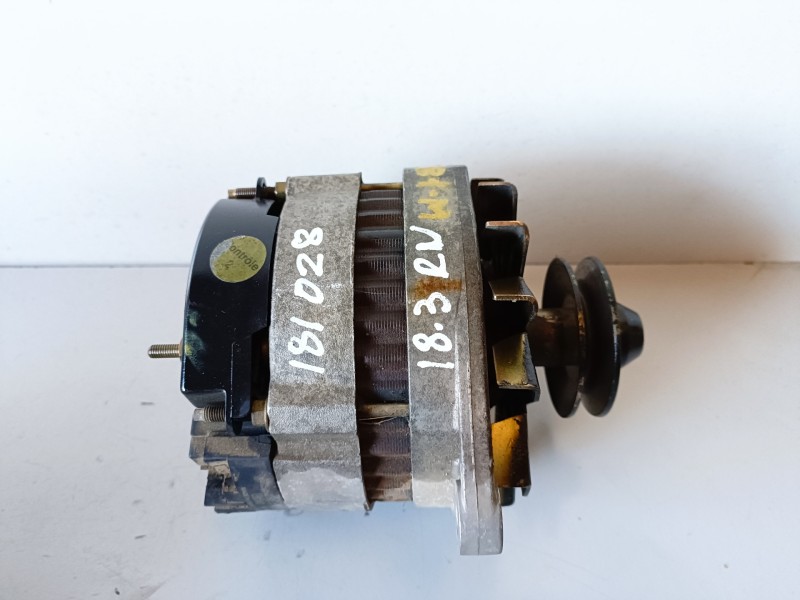 Recambio de alternador para renault rapid /express (f40) c3g710 referencia OEM IAM A13N110  