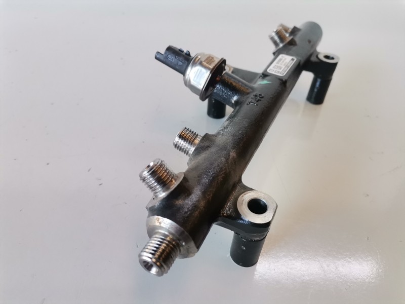 Recambio de rampa inyectora para citroen jumpy rh02 referencia OEM IAM 9681909680  