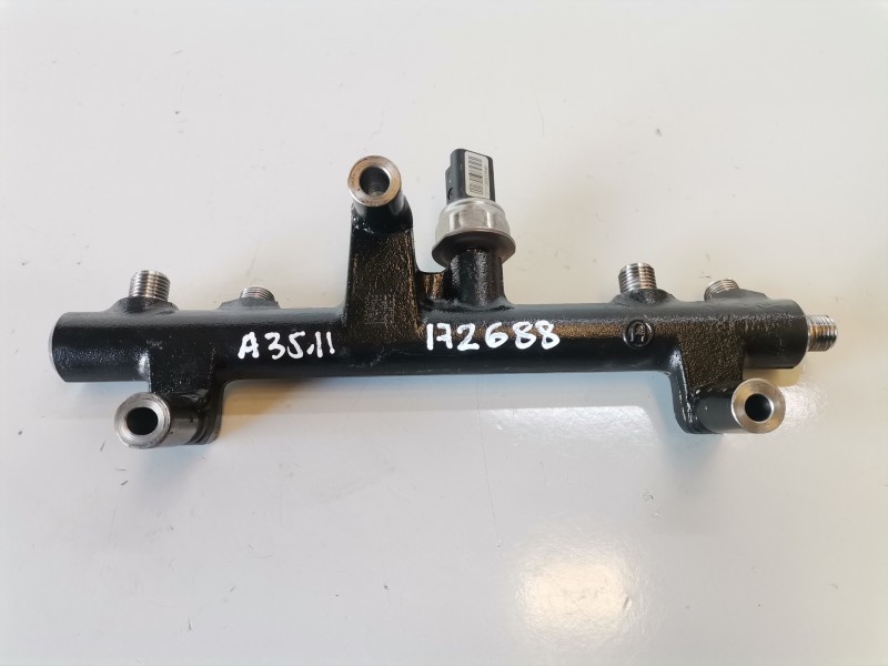 Recambio de rampa inyectora para citroen jumpy rh02 referencia OEM IAM 9681909680  