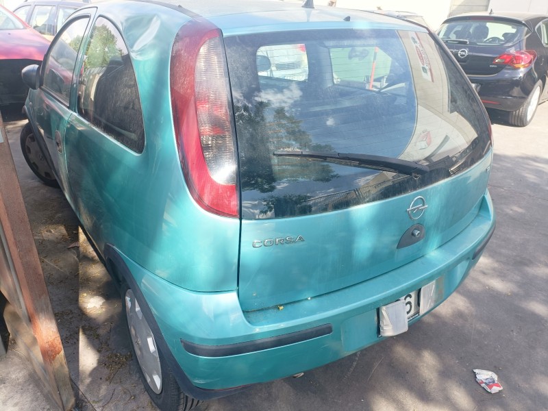 opel corsa c del año 2004