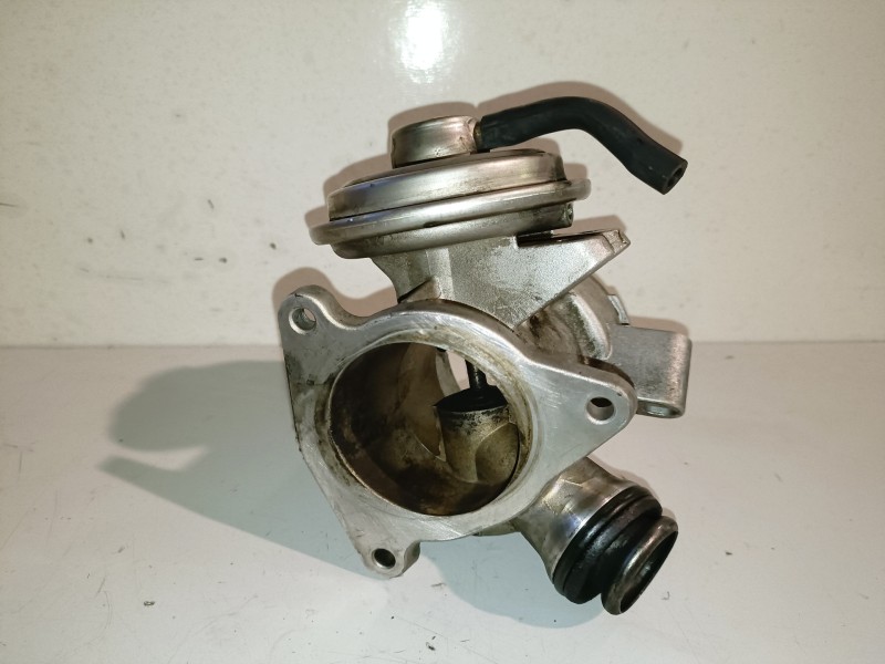 Recambio de valvula egr para mercedes-benz clase c (bm 203) berlina 611962 referencia OEM IAM 72293105/A6110900754  