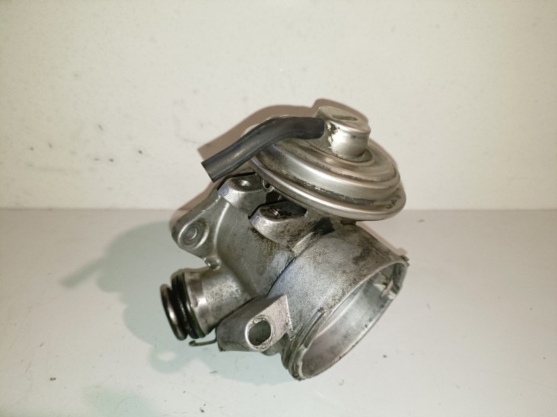Recambio de valvula egr para mercedes-benz clase c (bm 203) berlina 611962 referencia OEM IAM 72293105/A6110900754  