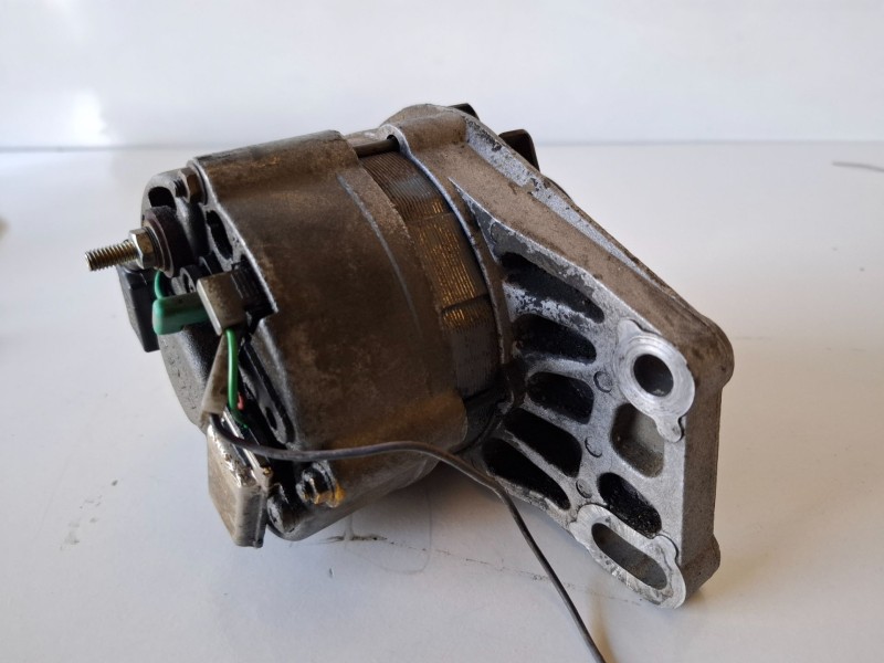 Recambio de alternador para seat marbella 09ncb referencia OEM IAM   