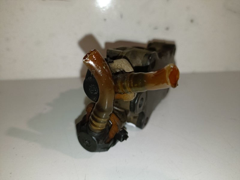 Recambio de bomba combustible para mercedes-benz clase c (bm 203) berlina 611962 referencia OEM IAM A6110900850  