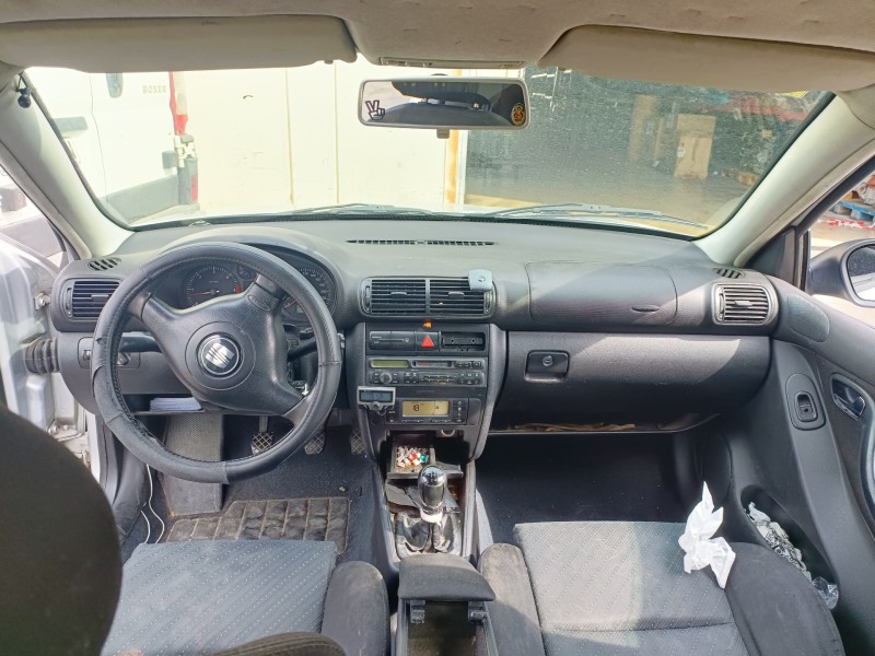 seat toledo (1m2) del año 2004