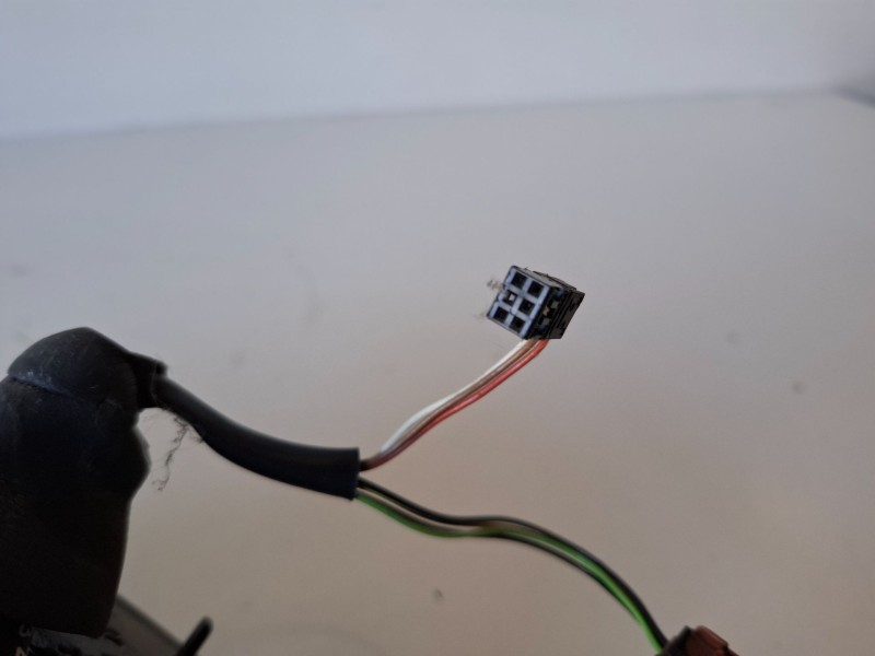 Recambio de retrovisor izquierdo para citroen c3 kfv referencia OEM IAM 012026  