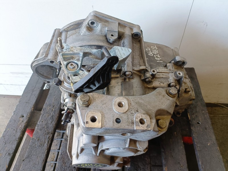 Recambio de caja cambios para volkswagen golf v (1k1)(10.2003) bkd referencia OEM IAM KDN  