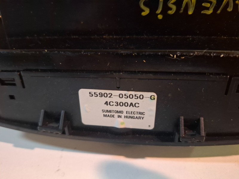Recambio de mando climatizador para toyota avensis berlina (t25) 1zzfe referencia OEM IAM 5590205050G  