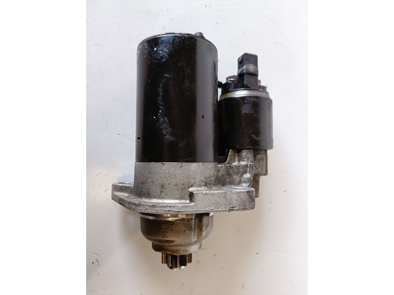 Recambio de motor arranque para audi a3 (8l) apg referencia OEM IAM 0001121008  